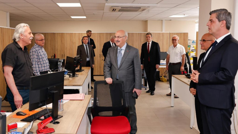 Vali Köşger’den Defterdarlığa Ziyaret